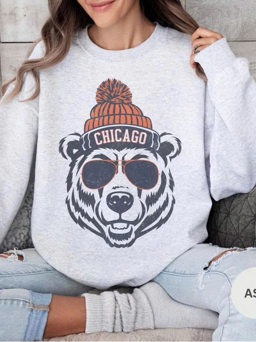 Chicago Bear Graphic Crewneck Sweatshirt - Light Gray